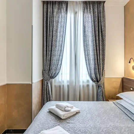 Centro Cavour 3* Řím