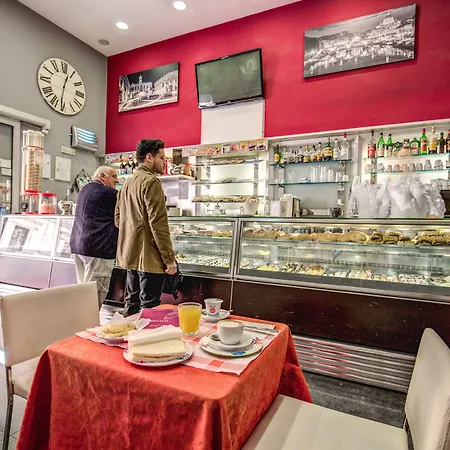 Centro Cavour 3* Řím