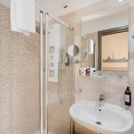 Centro Cavour Hotel 3*