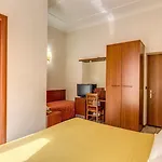 Ξενοδοχείο Centro Cavour 3*
