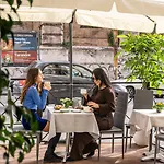 Centro Cavour روما